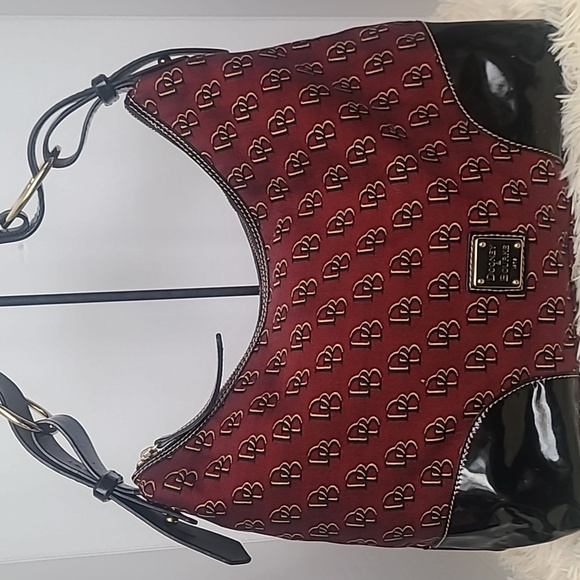 Dooney & Bourke Handbags - EUC Dooney & Bourke